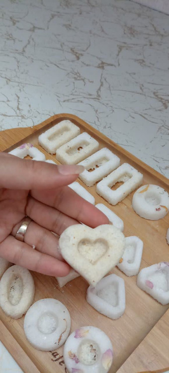 خواص گل محمدی کمک با هضم، تسکین دردهای قاعدگی، برای کلیه و سنگ کلیه